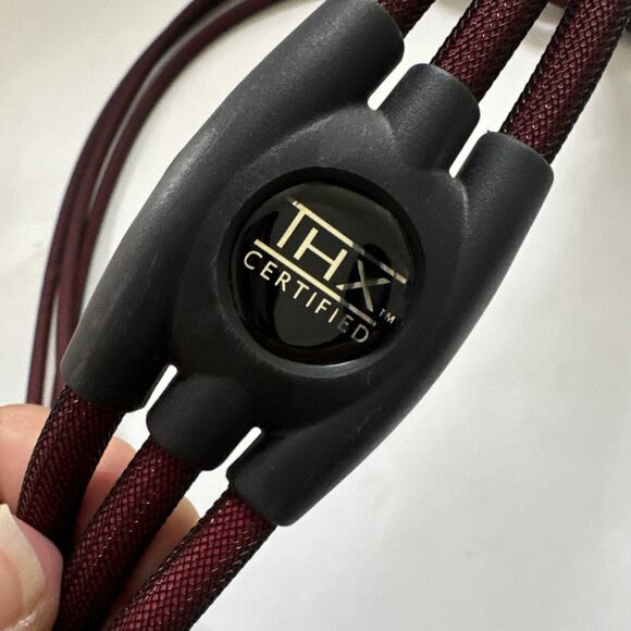 Monster THX Certified Audio Video Cable RCA Male to Male Red Mesh 45" - Picture 6 of 7